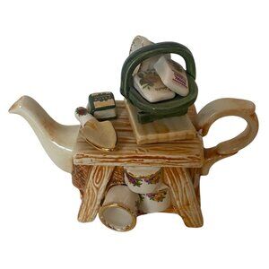Vintage Royal Albert Old Country Rose Teapot Table Decor Garden Tools & Books